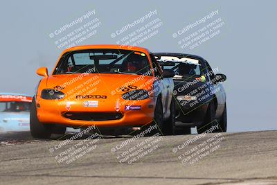 media/Oct-26-2025-CalClub SCCA (Sun) [[8ce1e69566]]/Group 5/Grapevine/